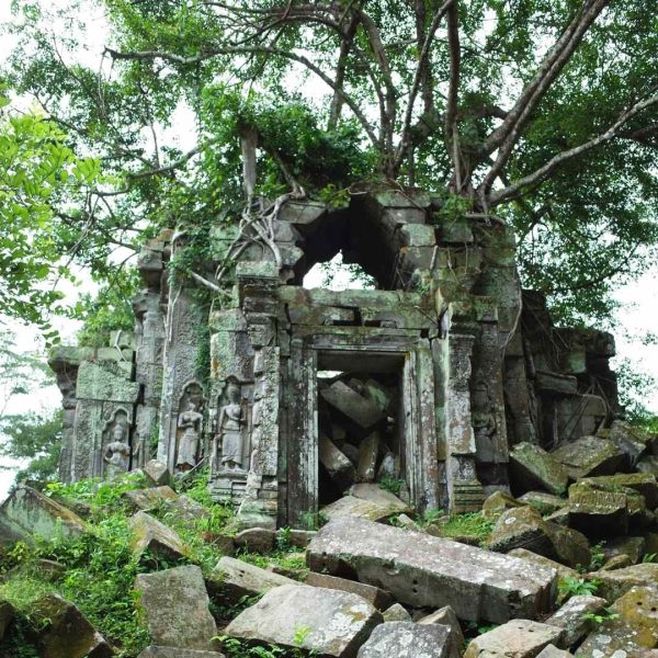 Koh Ker and Beng Mealea guided tour [breathtaking natural scenery] - Image 2