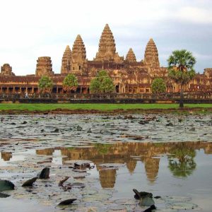 Angkor Wat Sunrise tour – Semi Private Sunrise Guided Tour 3