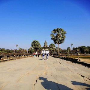 Angkor Wat tour Semi-Private - Temples Guided Tour [with Phnom Bakheng sunset]