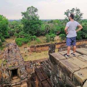 Private Angkor Wat special tour - Angkor Guided Tour with Phnom Bok Sunset and much more - on the top of Pre Rup temple