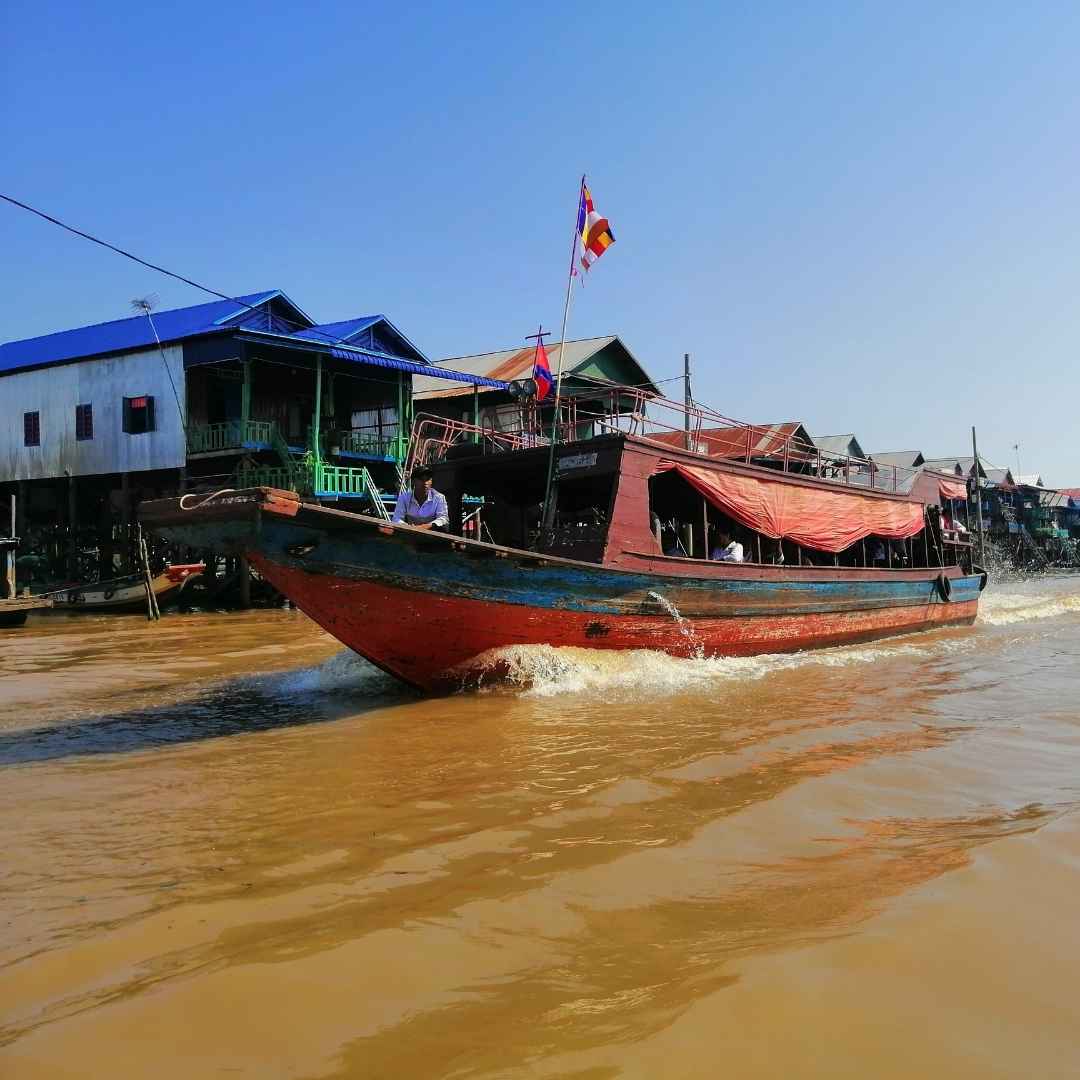 Siem Reap floating village Kampong Phluk guided tour - views from the boat
