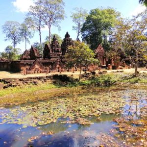 1-day Angkor Wat GRAND LOOP Private tour with air-con minivan [with the famous Banteay Srei temple] a view of Banteay Srei