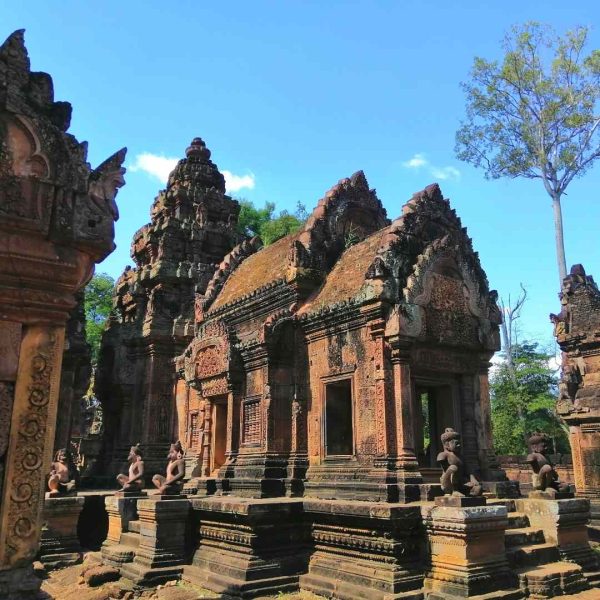 1-day Angkor Wat GRAND LOOP Private tour with air-con minivan [with the famous Banteay Srei temple] at Banteay Srei