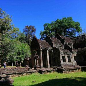 1-day Angkor Wat GRAND LOOP Private tour with air-con minivan [with the famous Banteay Srei temple] at Preah Khan Temple entrance