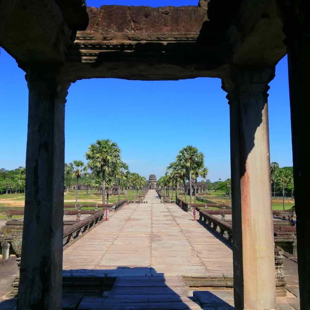Explore Angkor - The Angkor Explore Live Adventure Your 2-day Private Guided Journey Through Angkor [in a small group of no more than 8 people]
