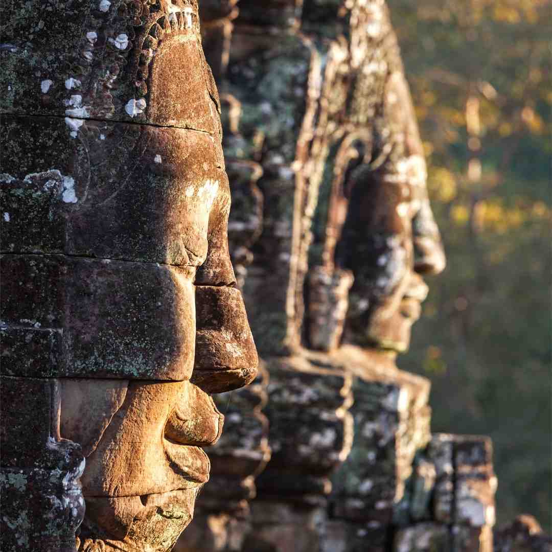 Private Angkor Wat Sunrise tour – Private Sunrise Guided Tour [Go to Angkor Wat early and avoid the crowds] at Bayon temple