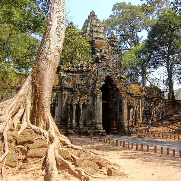 Your 3-day Guided Journey Through Angkor and Siem Reap attractions.