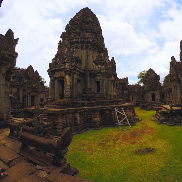 Full-Day Beng Mealea Temple Tour at Banteay Samre