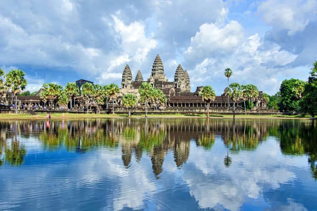 Embark on life-changing Angkor Wat tours from Siem Reap! Explore iconic temples, uncover hidden gems, and create memories that'll last a lifetime. Your perfect tour awaits!