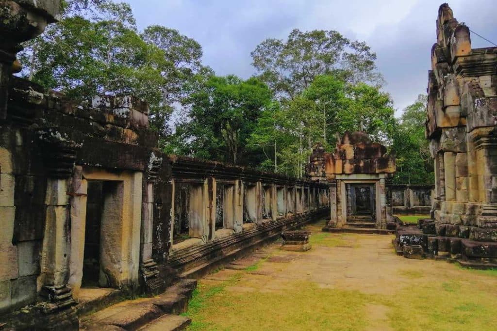 The Art of Temple Hopping | Mix It Up - This is way the impressive Ta Keo Temple is in our list