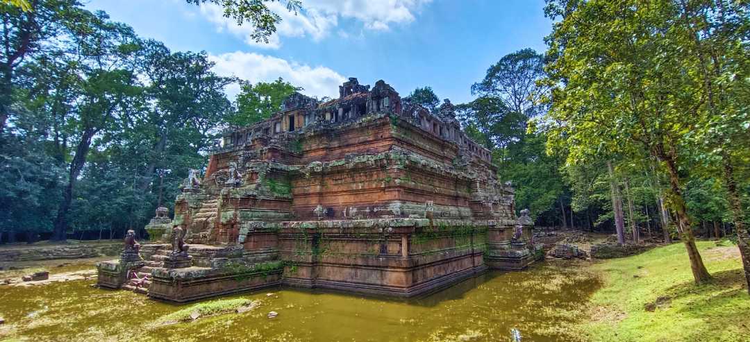 Phimeanakas Temple and its Unique Features