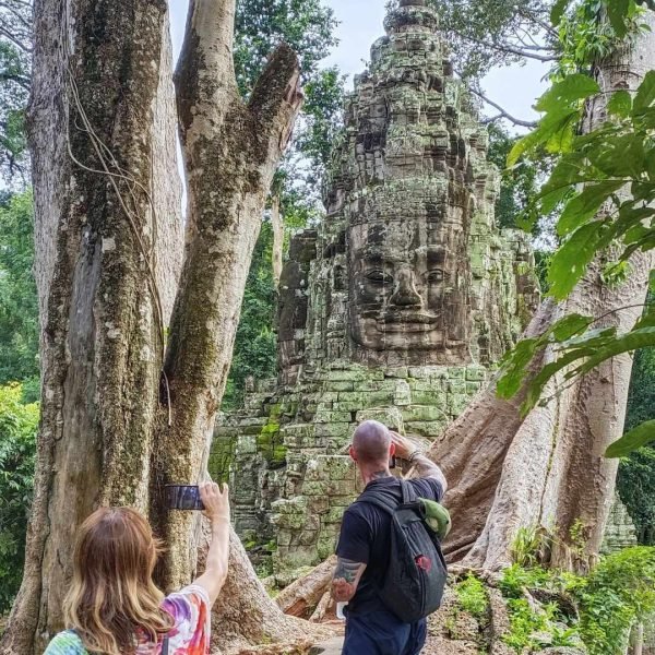 Private 3-Day Angkor's Temples with Siem Reap Discovery and Rural Floating Village Life