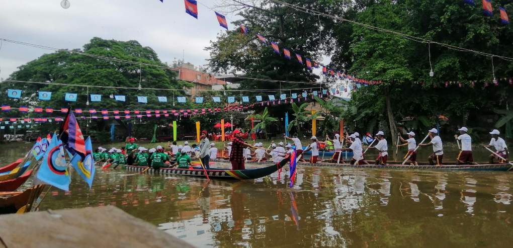 How to View the Boat Races, Fireworks and Illuminated Boats