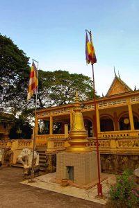 Afternoon Private Siem Reap Temples Tour - Wat Damnak walking tour