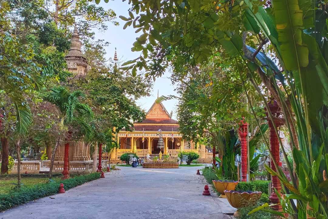Tourist Landmarks in Siem Reap - Uncovering Siem Reap's Spectacular Hidden Gems - The Insider's Guide to the City's Best Kept Secrets