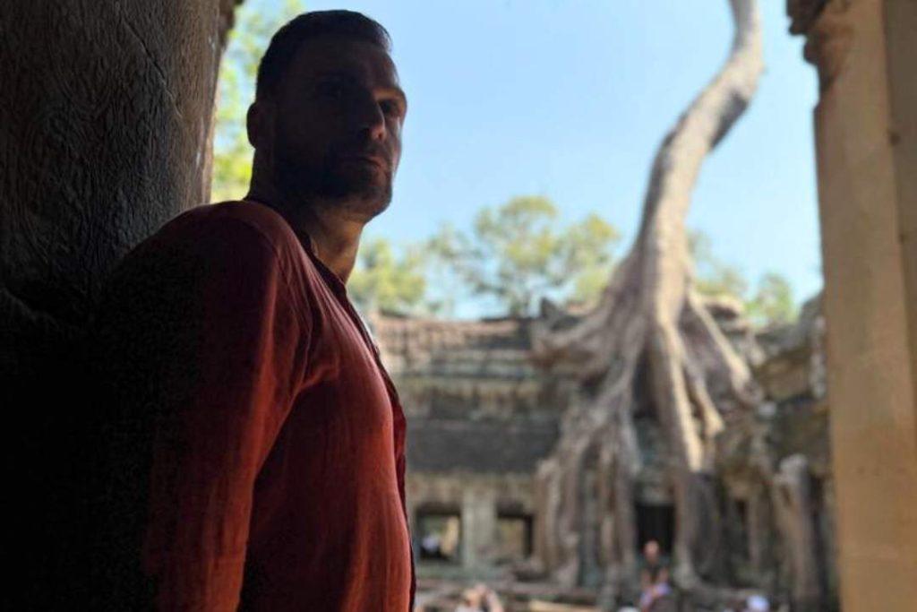 How far is Ta Prohm from Angkor Wat - Just a 15-Minute Drive The Surprisingly Short Distance Between the Stunning Ruins of Ta Prohm and Angkor Wat