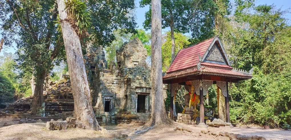 Prasat Preah Palilay - Jungle Embrace