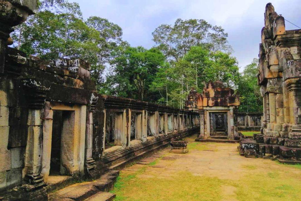 Ta Keo Temple vs Pre Rup Temple