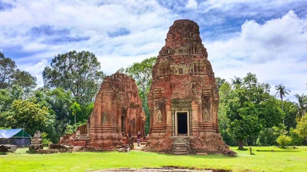 Prasat Lolei is special because it's on an island. The temple is very old, but still beautiful.