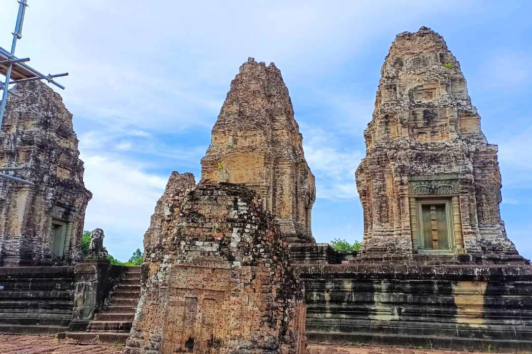4 Custom Angkor Wat One-Day Tours From Sunrise to Sacred Temples