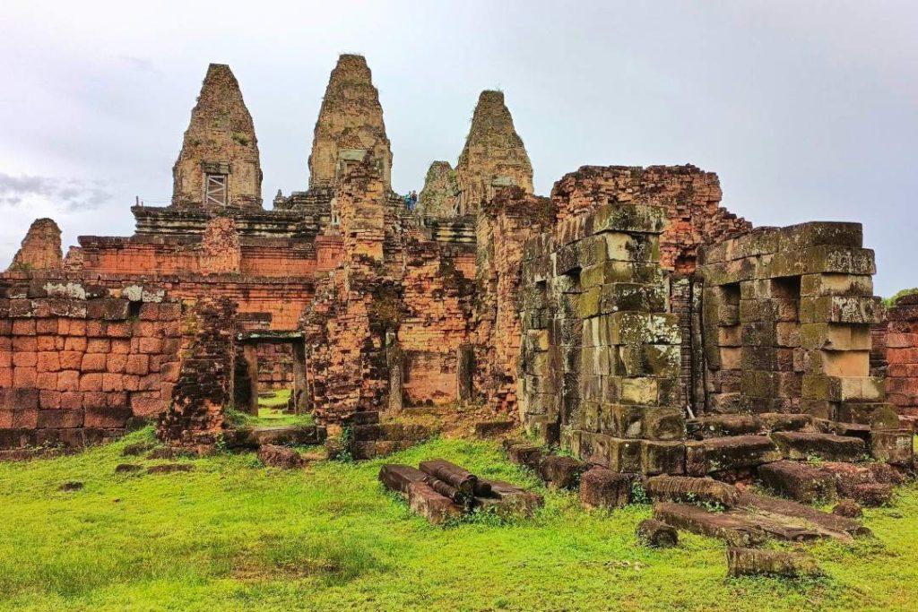 Pre Rup - Sunset Splendor and Ancient Majesty