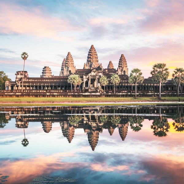Angkor Wat Sunrise and Sunset Full-Day Tour - Golden Sunrise Over Angkor Wat