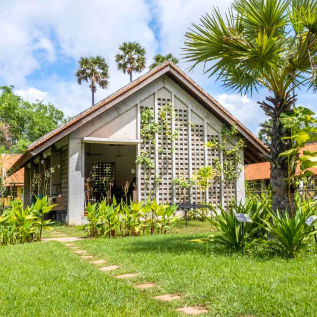 Senteurs d’Angkor Workshop and Garden on the Siem Reap Artisans Tour with Apsara Dinner