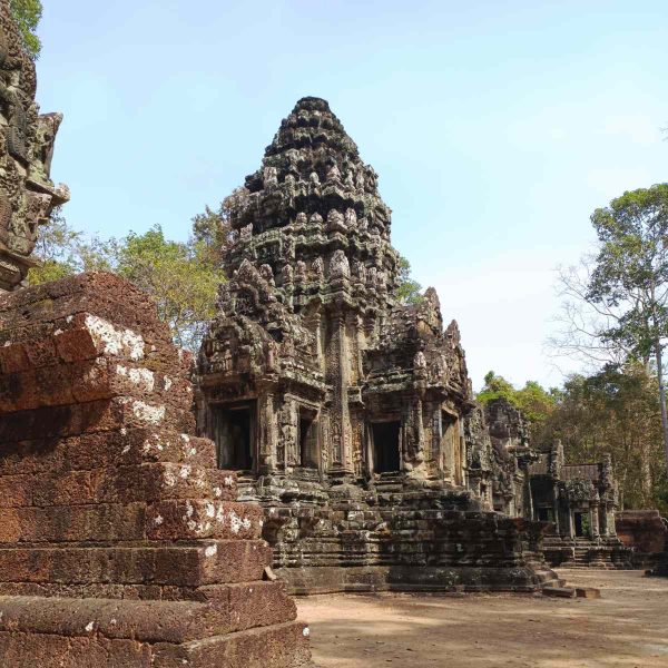 Sunrise at Angkor Wat on the Angkor Wat and Thommanon Temple Tour