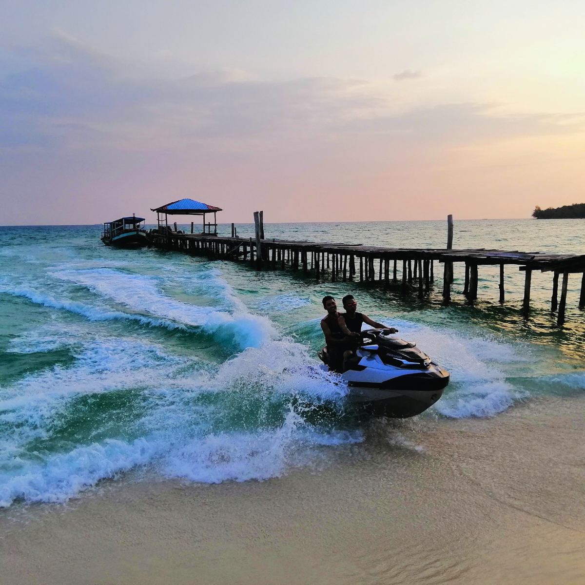 Fully Independent Traveler Package 10 days in Cambodia Koh Rong white beach