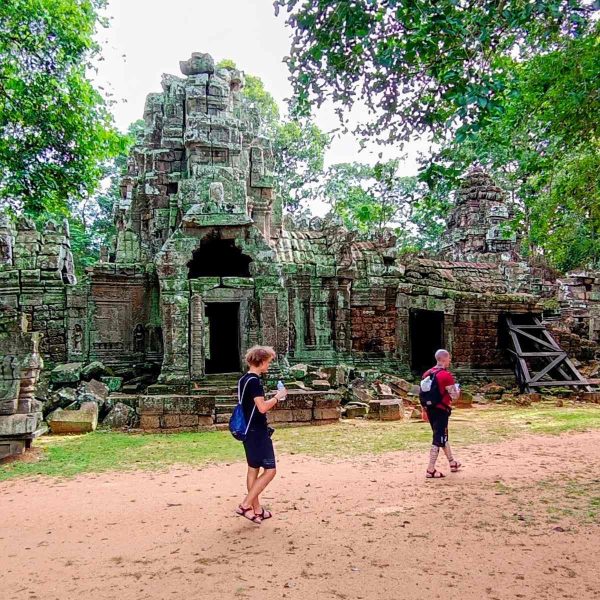 This Angkor Wat 5-Day 4-Night Itinerary gives you a Siem Reap airport transfer, a Siem Reap private driver