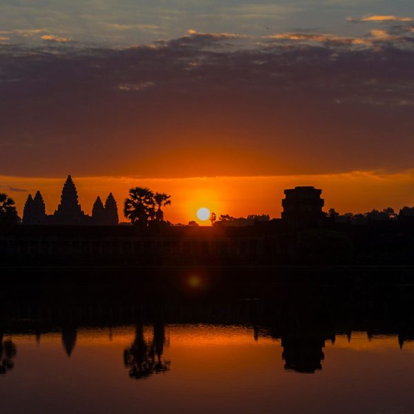Angkor Wat Tour at Sunrise from Phnom Penh With 2026 Bus Combo Sleeper and First Class Bus - No Hotel Change Needed - The Special Private Tour Temple Layover Solution